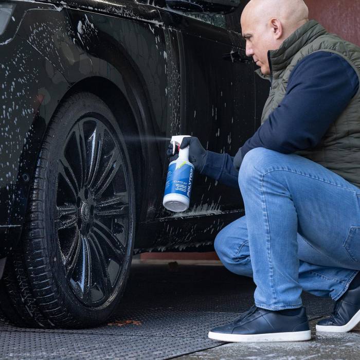 schonend auf Lackoberflächen